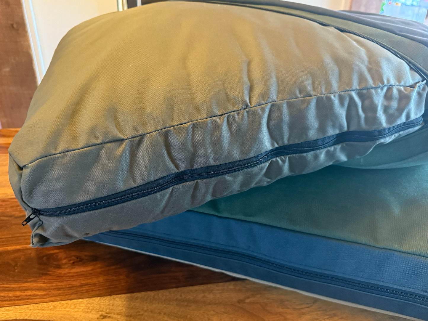 Coolorado Dog Bed